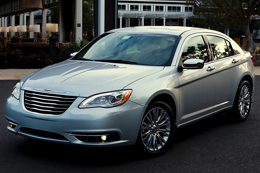 Chrysler 200 (2013) изображение 1