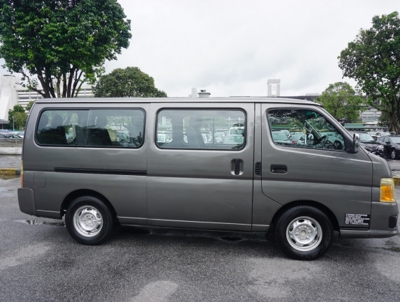 Nissan Urvan (10 nəfərlik) şəkil